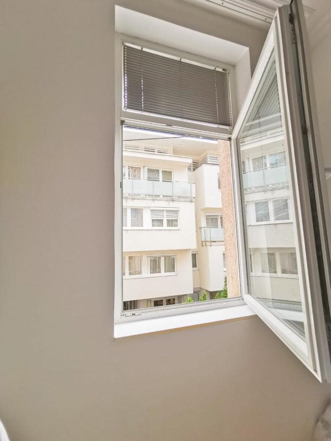 Centrum SJJ Buitenkant foto